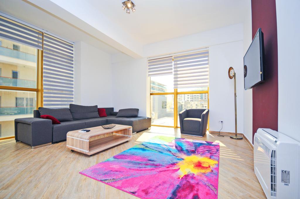 Sea Breeze Lux Apartments Budva Exteriör bild