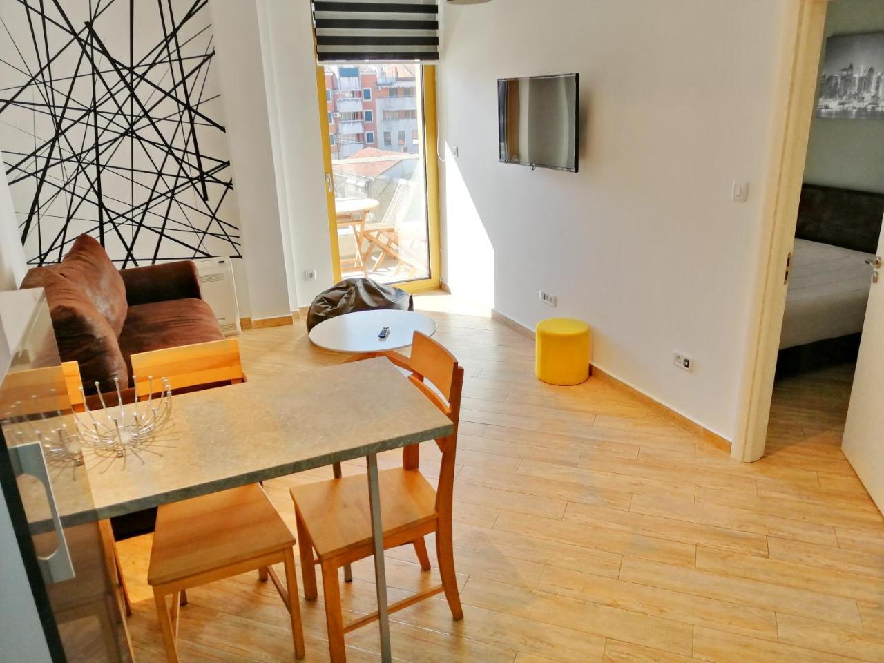 Sea Breeze Lux Apartments Budva Exteriör bild
